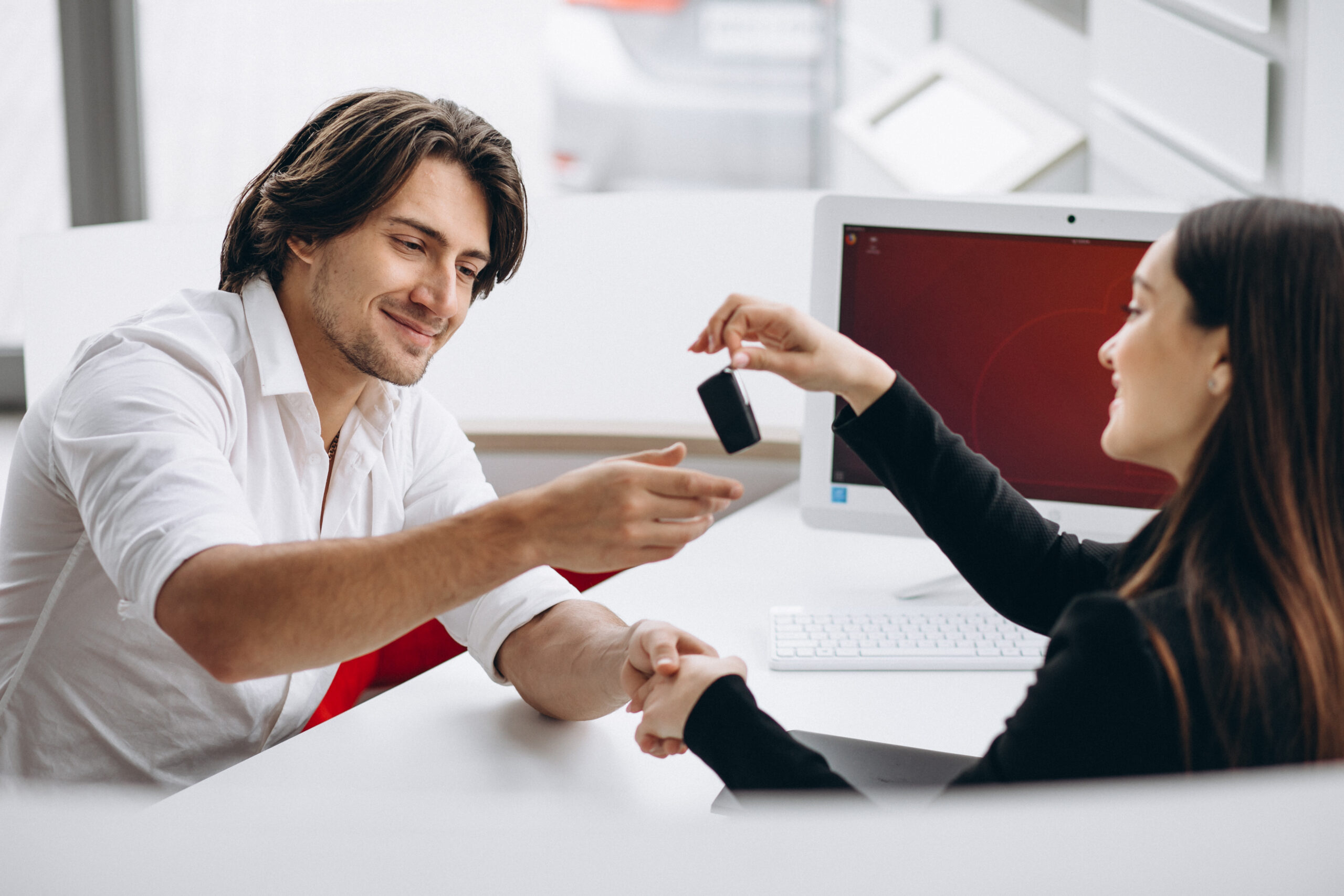 Why Dealerships Must Bridge the Online-to-Offline Car Buying Experience